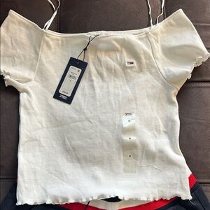 Tommy Hilfiger Women's Cream Off-Shoulder Crop Top